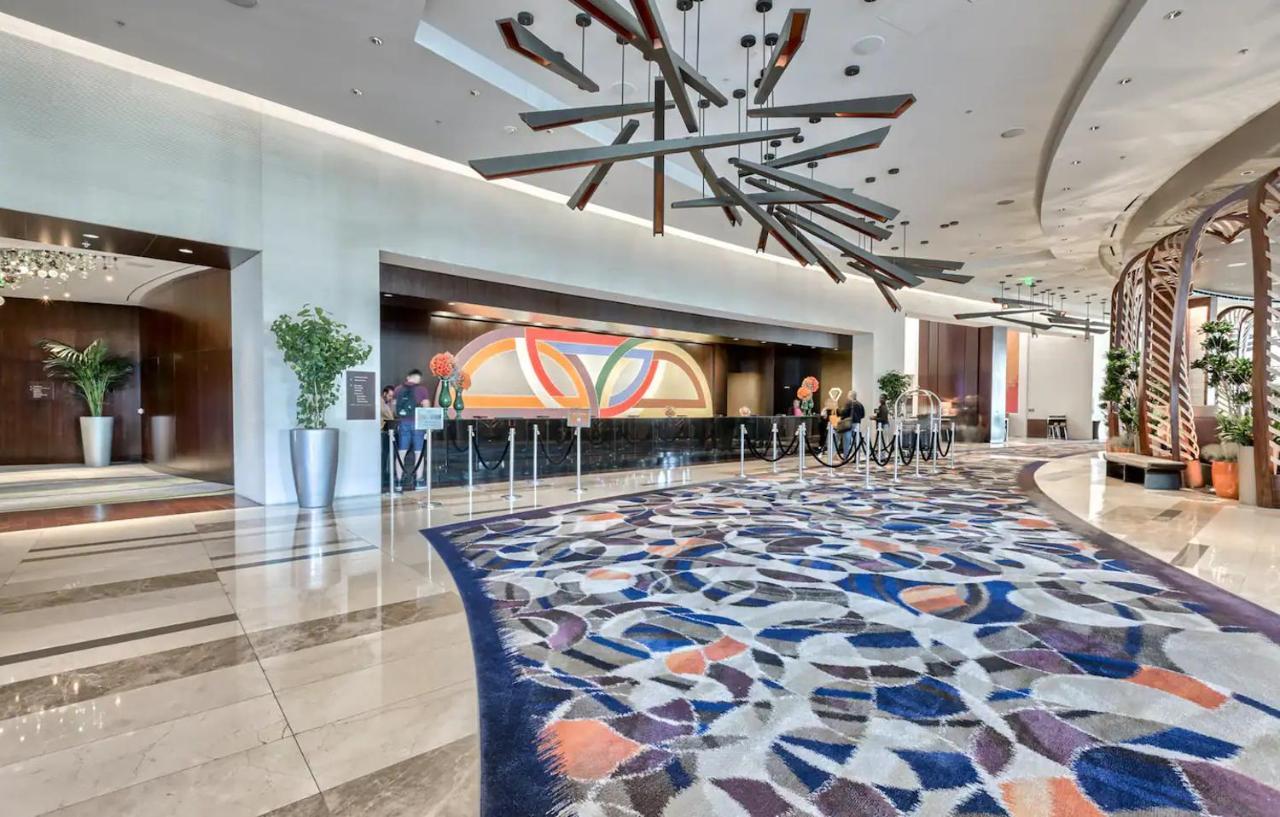 Gorgeous Suite Vdara 22Nd Flr - Pool View - Free Valet Λας Βέγκας Εξωτερικό φωτογραφία