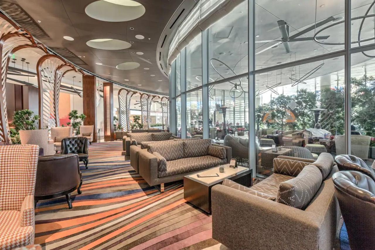 Gorgeous Suite Vdara 22Nd Flr - Pool View - Free Valet Λας Βέγκας Εξωτερικό φωτογραφία