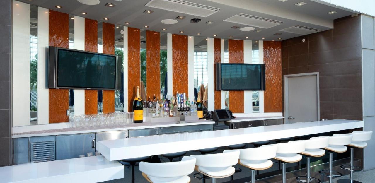Gorgeous Suite Vdara 22Nd Flr - Pool View - Free Valet Λας Βέγκας Εξωτερικό φωτογραφία